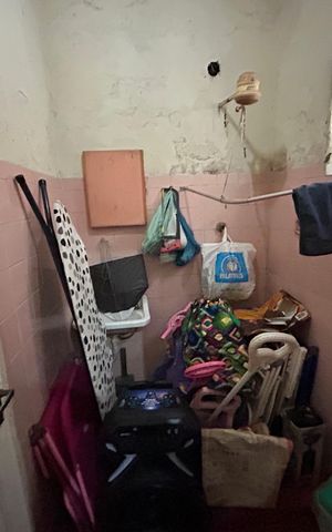 Casa à venda com 500m², 2 quartos e 1 vagaBanheiro de serviço