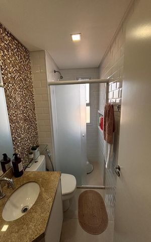 Apartamento à venda com 76m², 2 quartos e 1 vaga Apartamento à venda com 76m², 2 quartos e 1 vagaBanheiro social