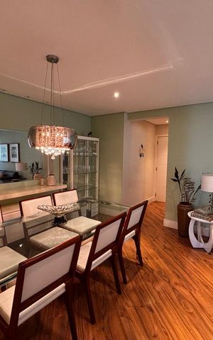 Apartamento à venda com 76m², 2 quartos e 1 vaga Apartamento à venda com 76m², 2 quartos e 1 vagaSala de Jantar