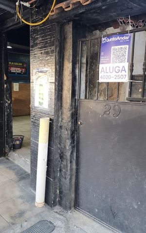 Casa para alugar com 60m², 1 quarto e sem vaga Casa para alugar com 60m², 1 quarto e sem vagaFachada