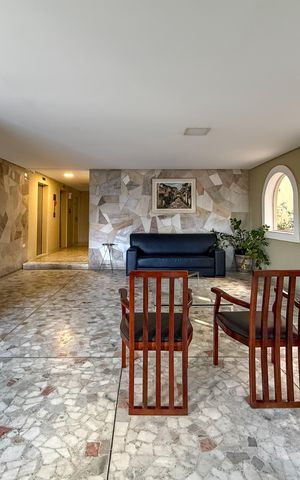 Apartamento à venda com 83m², 2 quartos e 1 vagaHall de entrada