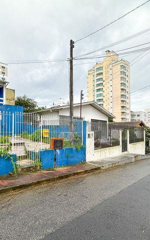 Casa para alugar com 200m², 3 quartos e 2 vagasVista da Rua