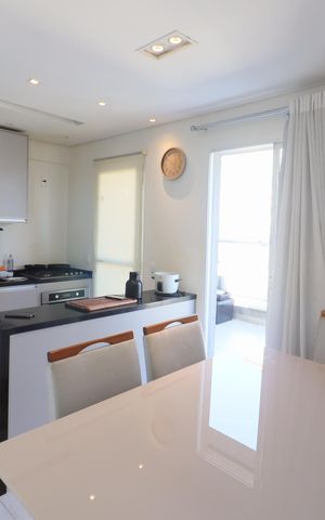 Apartamento para alugar com 123m², 3 quartos e 2 vagasCozinha e Área de Serviço