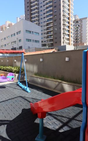 Apartamento para alugar com 123m², 3 quartos e 2 vagasÁrea comum - Playground