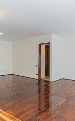 Apartamento à venda com 130m², 2 quartos e 2 vagas