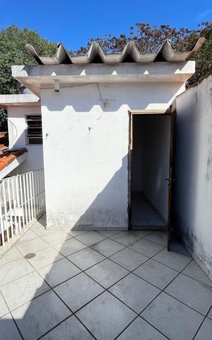 Casa à venda com 85m², 4 quartos e 5 vagasVaranda