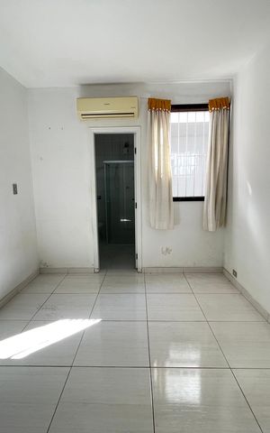 Casa à venda com 85m², 4 quartos e 5 vagasQuarto 1