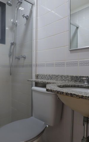 Apartamento para alugar com 64m², 2 quartos e 1 vagaBanheiro