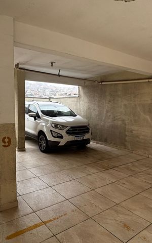 Apartamento à venda com 47m², 2 quartos e 1 vaga Apartamento à venda com 47m², 2 quartos e 1 vagaGaragem