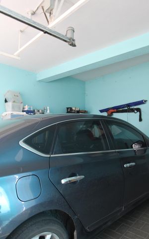 Casa de condomínio à venda com 215m², 4 quartos e 2 vagasGaragem