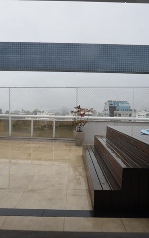 Apartamento à venda com 249m², 3 quartos e 3 vagasTerraço e Piscina