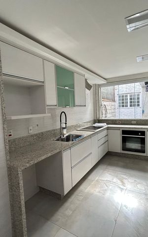Apartamento à venda com 140m², 3 quartos e 2 vagasCozinha