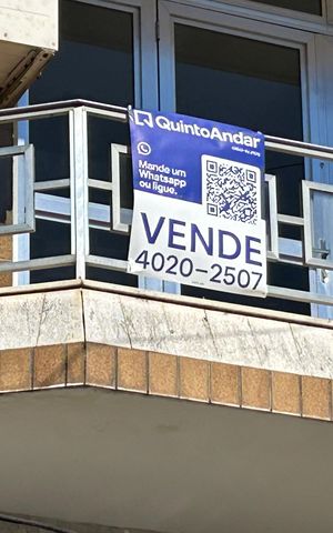 Apartamento à venda com 140m², 3 quartos e 2 vagasFachada + placa