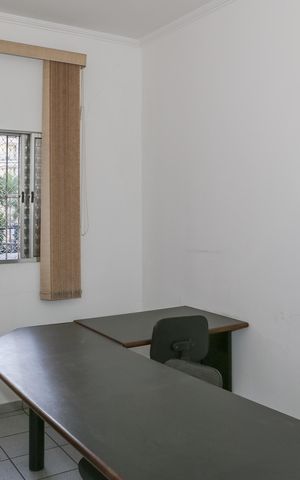 Casa à venda com 384m², 2 quartos e sem vaga Casa à venda com 384m², 2 quartos e sem vagaQuarto 2
