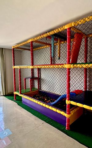 Apartamento à venda com 54m², 2 quartos e 1 vaga Apartamento à venda com 54m², 2 quartos e 1 vagaÁrea comum - Playground