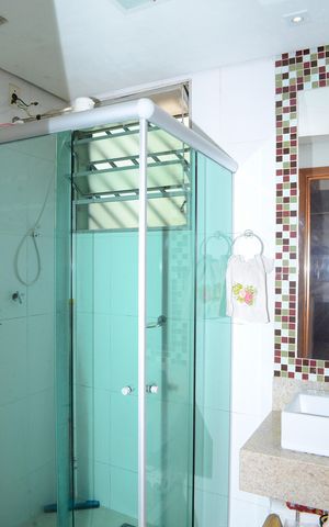 Apartamento à venda com 51m², 2 quartos e 1 vagaBanheiro Corredor