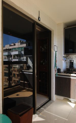 Apartamento à venda com 154m², 3 quartos e 1 vagaSala - Varanda