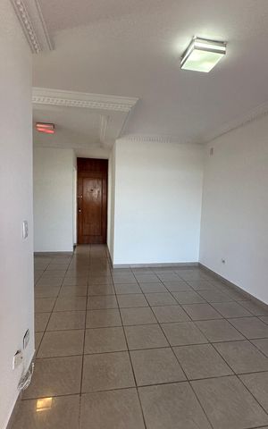 Apartamento para alugar com 80m², 2 quartos e 2 vagas Apartamento para alugar com 80m², 2 quartos e 2 vagasSala