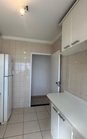 Apartamento para alugar com 80m², 2 quartos e 2 vagas Apartamento para alugar com 80m², 2 quartos e 2 vagasCozinha