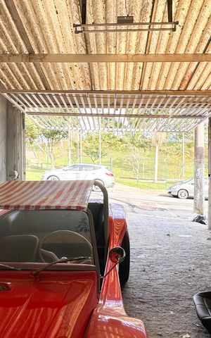 Casa à venda com 326m², 3 quartos e 4 vagas Casa à venda com 326m², 3 quartos e 4 vagasGaragem