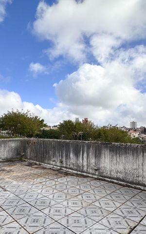 Casa à venda com 326m², 3 quartos e 4 vagas Casa à venda com 326m², 3 quartos e 4 vagasSacada Superior - Casa 2