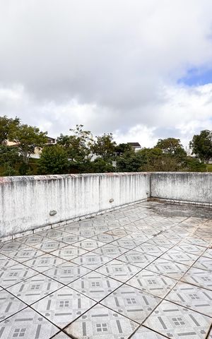 Casa à venda com 326m², 3 quartos e 4 vagas Casa à venda com 326m², 3 quartos e 4 vagasSacada Superior - Casa 2