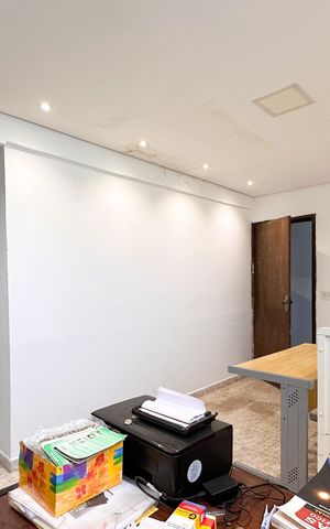 Casa à venda com 326m², 3 quartos e 4 vagas Casa à venda com 326m², 3 quartos e 4 vagasSala - Casa 2
