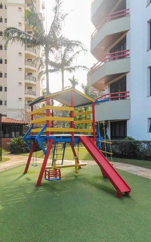 Apartamento à venda com 131m², 3 quartos e 2 vagas