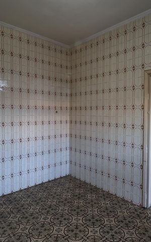 Casa à venda com 156m², 2 quartos e 3 vagas Casa à venda com 156m², 2 quartos e 3 vagasCozinha