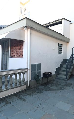 Casa à venda com 156m², 2 quartos e 3 vagas Casa à venda com 156m², 2 quartos e 3 vagasCasa 2