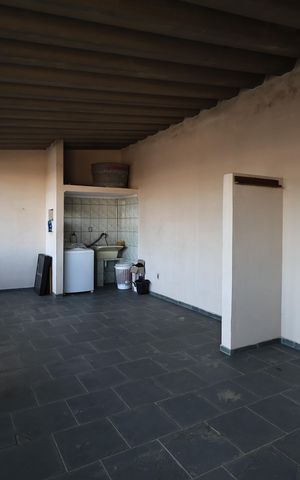 Casa à venda com 156m², 2 quartos e 3 vagas Casa à venda com 156m², 2 quartos e 3 vagasLavanderia casa 2