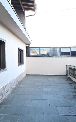 Casa à venda com 156m², 2 quartos e 3 vagas Casa à venda com 156m², 2 quartos e 3 vagasCasa 2