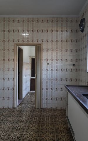 Casa à venda com 156m², 2 quartos e 3 vagas Casa à venda com 156m², 2 quartos e 3 vagasCozinha