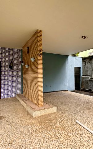 Casa à venda com 328m², 4 quartos e 2 vagas