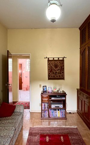 Casa à venda com 328m², 4 quartos e 2 vagas