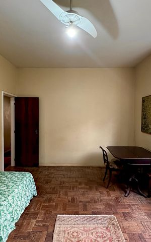 Casa à venda com 328m², 4 quartos e 2 vagas