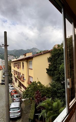 Casa à venda com 328m², 4 quartos e 2 vagas