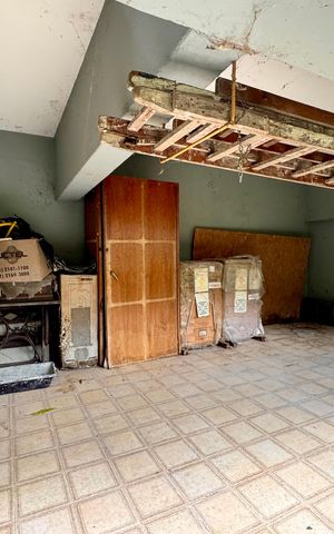 Casa à venda com 328m², 4 quartos e 2 vagas