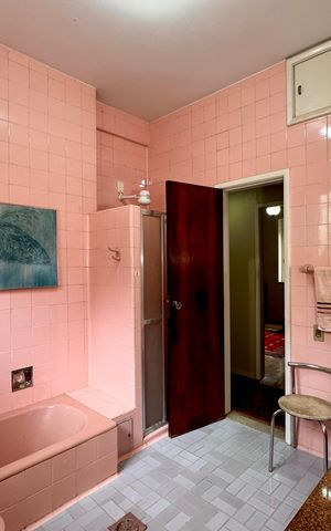 Casa à venda com 328m², 4 quartos e 2 vagas