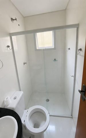 Casa de condomínio para alugar com 56m², 2 quartos e 1 vaga Casa de condomínio para alugar com 56m², 2 quartos e 1 vagaBanheiro
