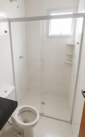 Casa de condomínio para alugar com 56m², 2 quartos e 1 vaga Casa de condomínio para alugar com 56m², 2 quartos e 1 vagaBanheiro