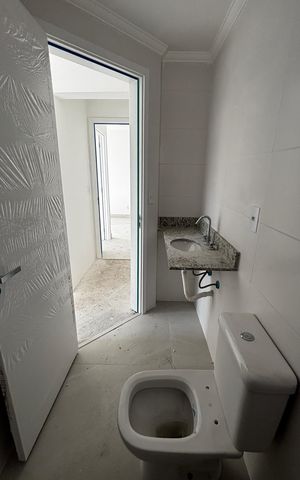 Apartamento à venda com 56m², 2 quartos e 2 vagas Apartamento à venda com 56m², 2 quartos e 2 vagasBanheiro da Suíte