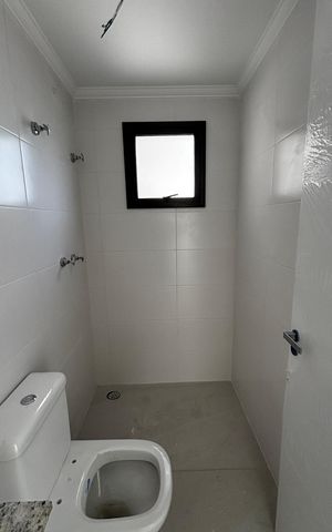 Apartamento à venda com 56m², 2 quartos e 2 vagas Apartamento à venda com 56m², 2 quartos e 2 vagasBanheiro da Suíte