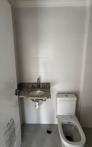 Apartamento à venda com 56m², 2 quartos e 2 vagas Apartamento à venda com 56m², 2 quartos e 2 vagasBanheiro