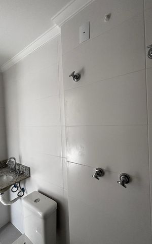 Apartamento à venda com 56m², 2 quartos e 2 vagas Apartamento à venda com 56m², 2 quartos e 2 vagasBanheiro