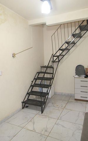 Casa à venda com 80m², 2 quartos e sem vagaSala