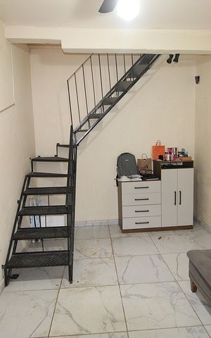 Casa à venda com 80m², 2 quartos e sem vagaSala