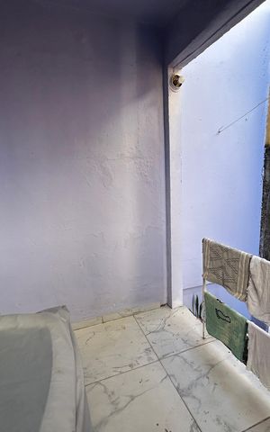 Casa à venda com 80m², 2 quartos e sem vagaÁrea de Serviço