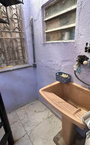 Casa à venda com 80m², 2 quartos e sem vagaÁrea de Serviço