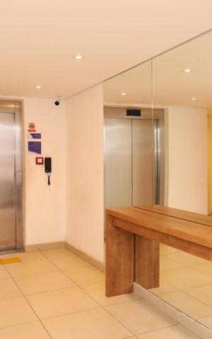Apartamento para alugar com 33m², 2 quartos e sem vagaÁrea comum - Saguão do prédio